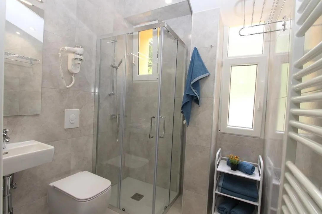 L Apartment Raša