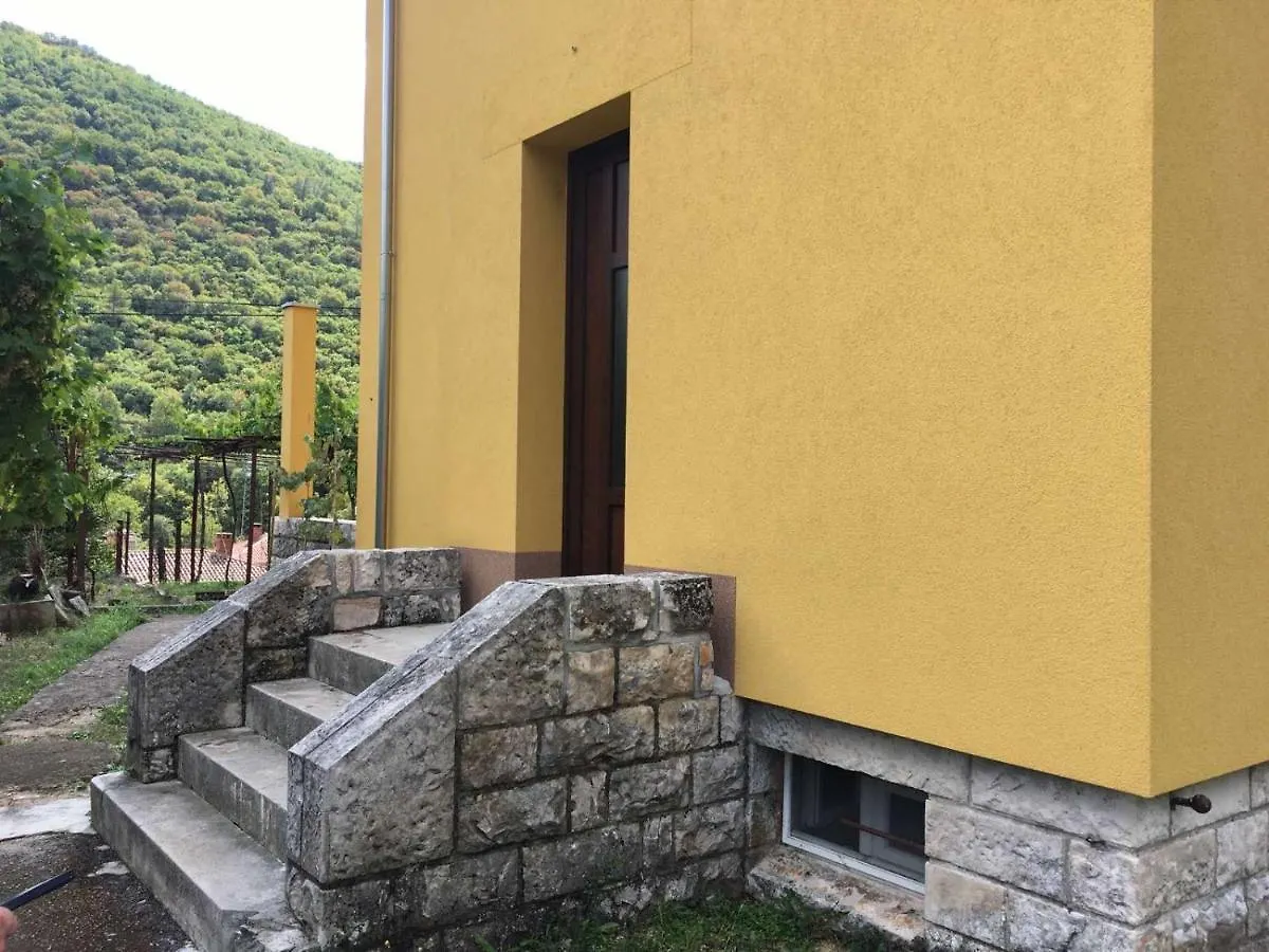 L Apartment Raša